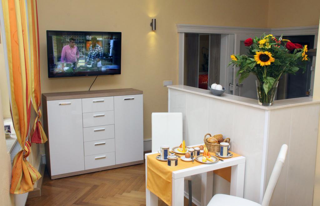 Apartmán Weinstube Schwarzamsel Špýr Exteriér fotografie